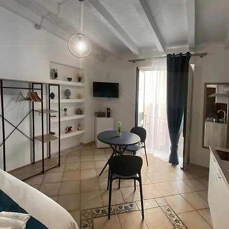 Bonito Apartment2 パレルモ